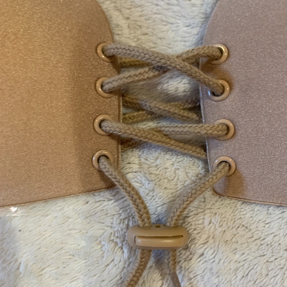 strapless adhesive bra - Picture 5 of 5